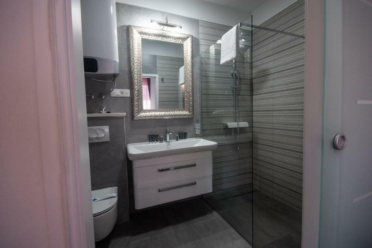 Center Luxury Rooms 3 Split Extérieur photo